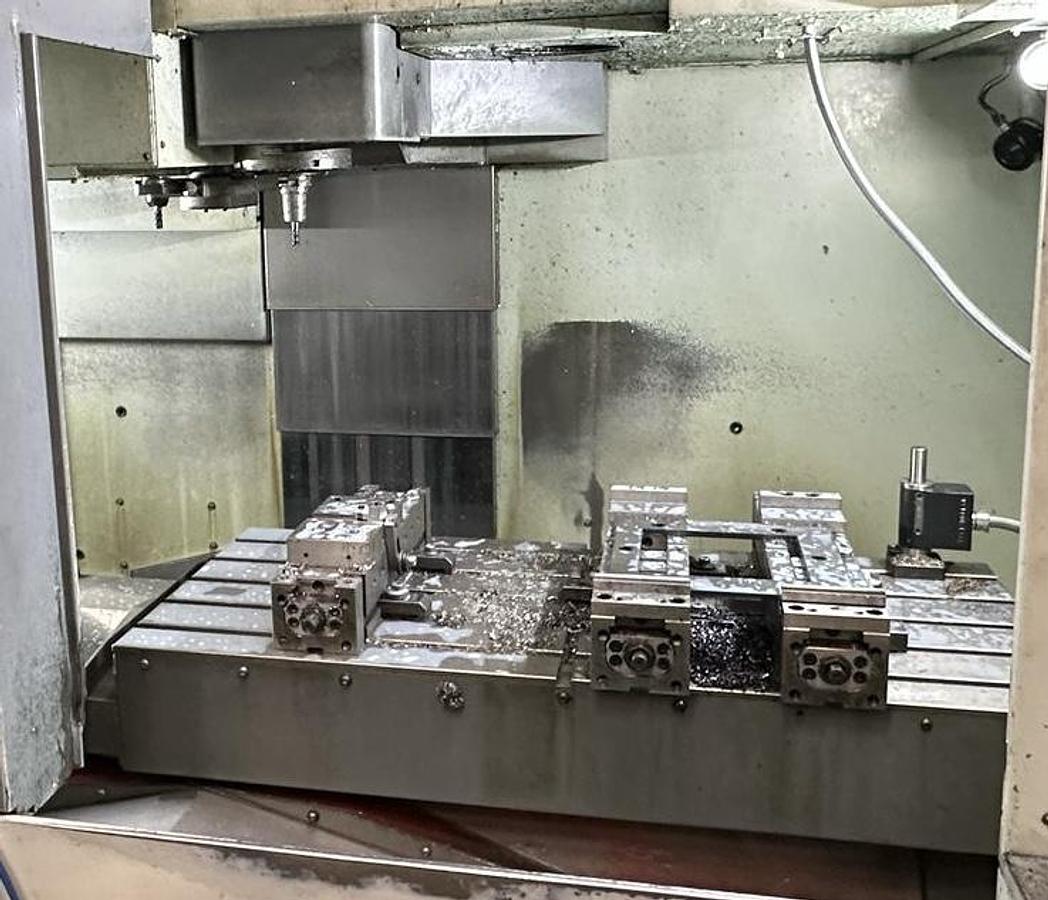 Usato CENTRO VERTICALE CNC USATO MAZAK VCN 510