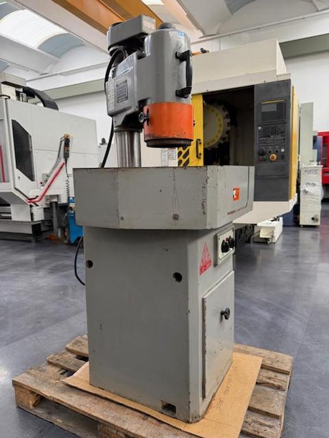 Usato LAPIDELLO DELTA LB - 300