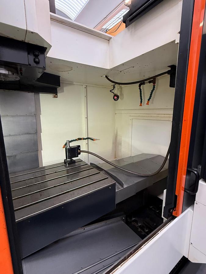 Usato CENTRO DI LAVORO VERTICALE MAZAK USATO VCS 530C