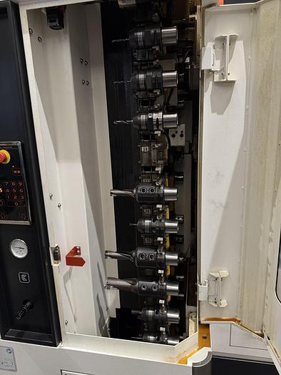 Usato CENTRO MULTITASKING MAZAK J200