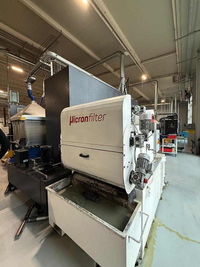 Usato CENTRO DI LAVORO CNC ORIZZONTALE OKUMA MB-400H 6 PALLET