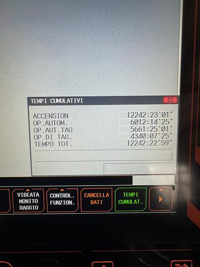 Usato Centro di lavoro verticale cnc usato MAZAK VTC 820/20