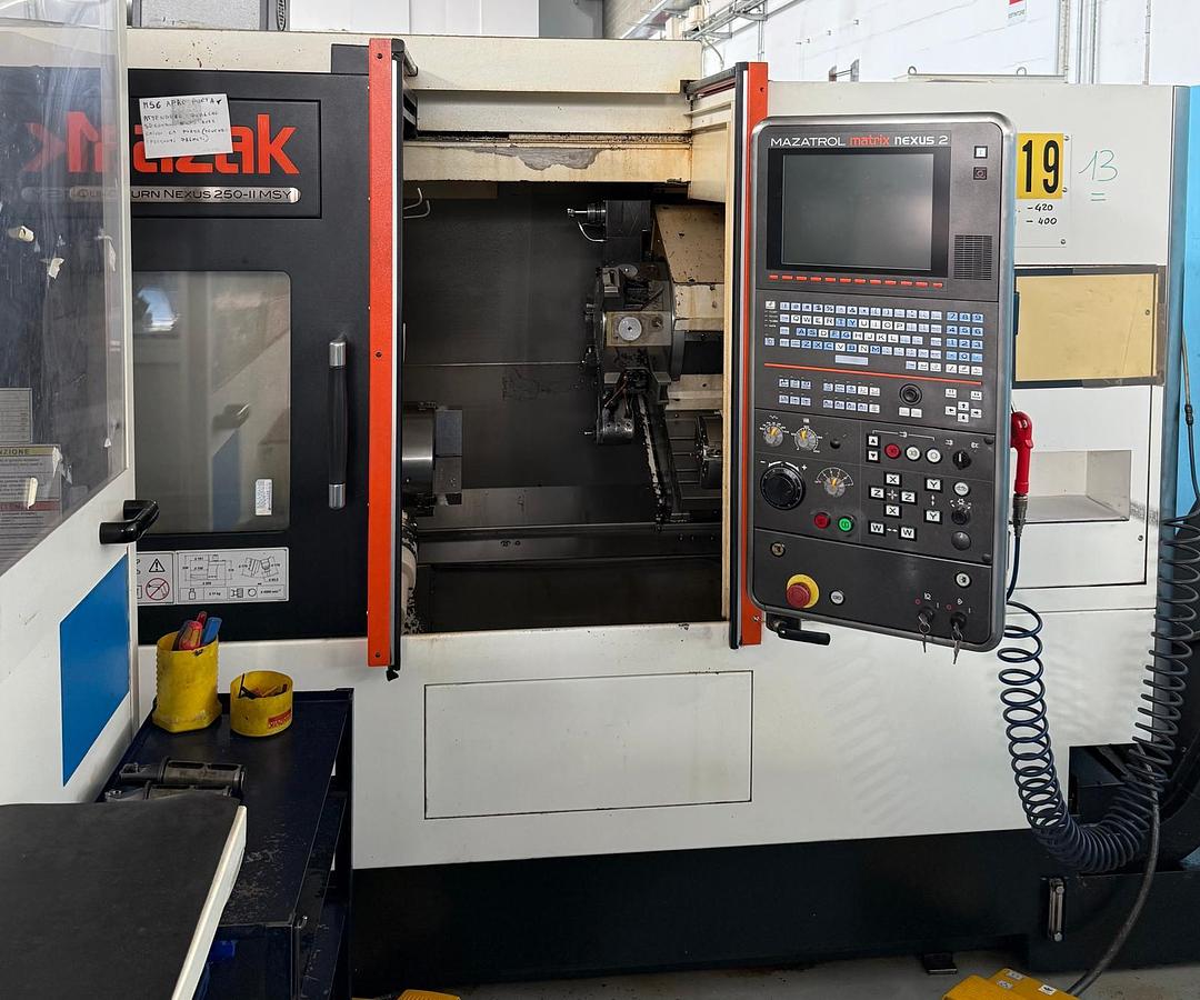 Usato TORNIO ORIZZONTALE MAZAK USATO  QTN 250 II MSY COMPLETO DI CARICO E SCARICO MECCANO 