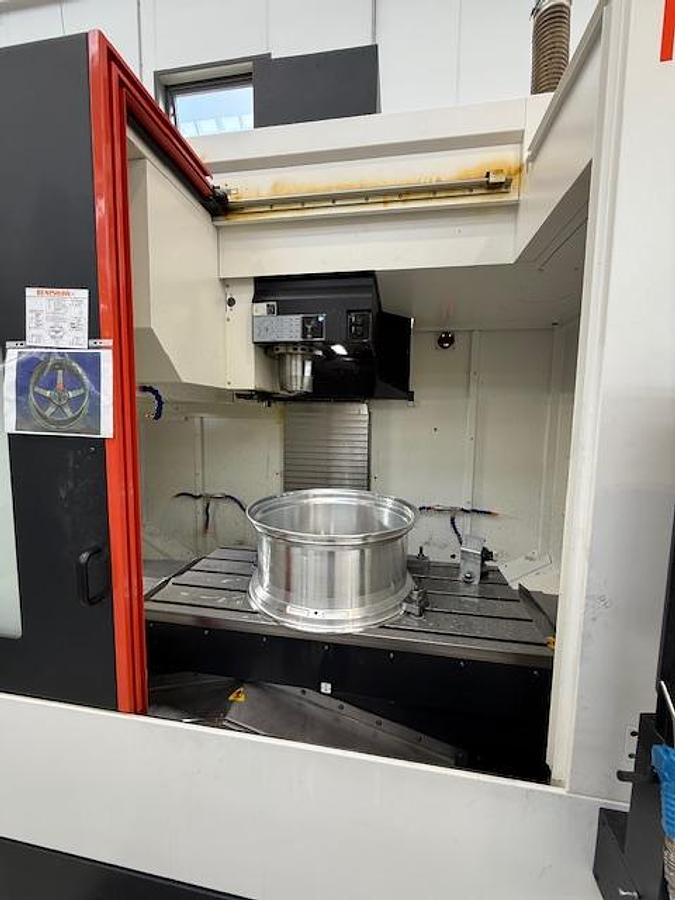Usato Centro di lavoro verticale usato Mazak Vce 600