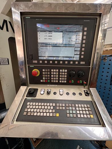 Usato CENTRO DI LAVORO VERTICALE SPINNER MVC-1100