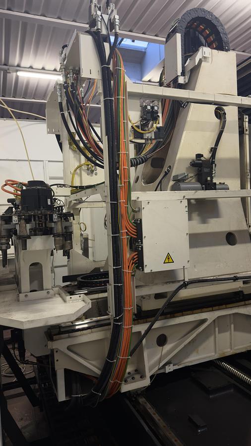 Usato 2016 MAZAK VTC 820/30