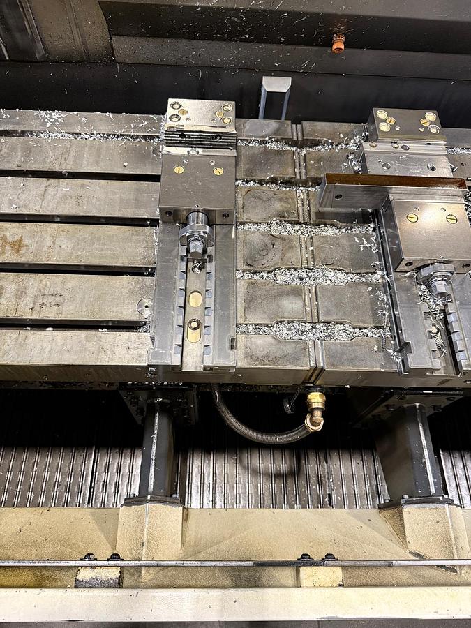 Usato CENTRO DI LAVORO MAZAK USATO VTC 530 