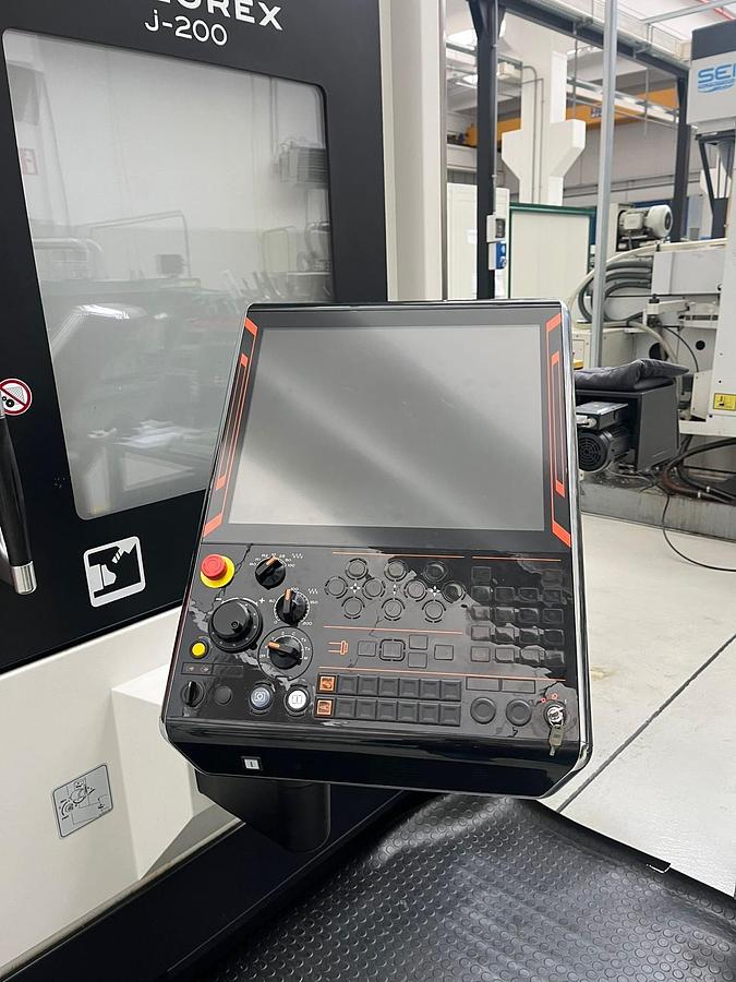 Usato CENTRO MULTITASKING USATO MAZAK INTEGREX J-200 S