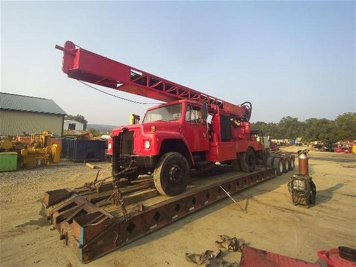 Used 1989 Speedstar 275 DSI Quik-Drill Rig