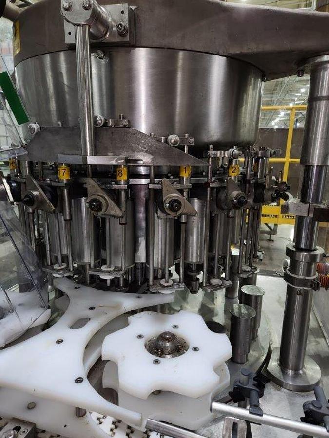 Used IMA FARMOMAC Piston Filler