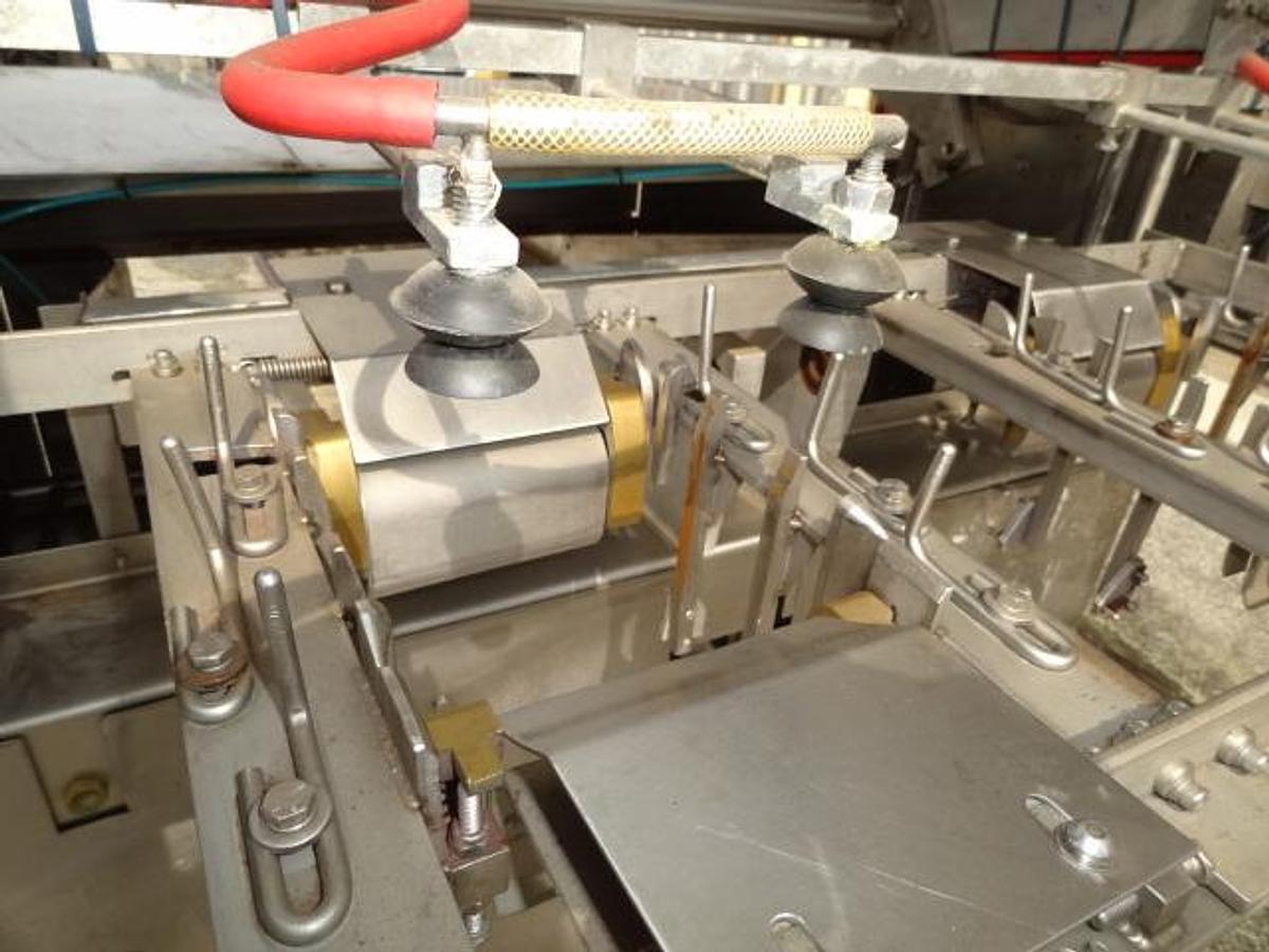 Used Bradman Lake XS2-60 Dual Mandrel Tray Former