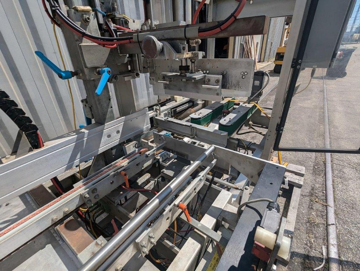 Used Wexxar WF-20T Case Erector / Taper