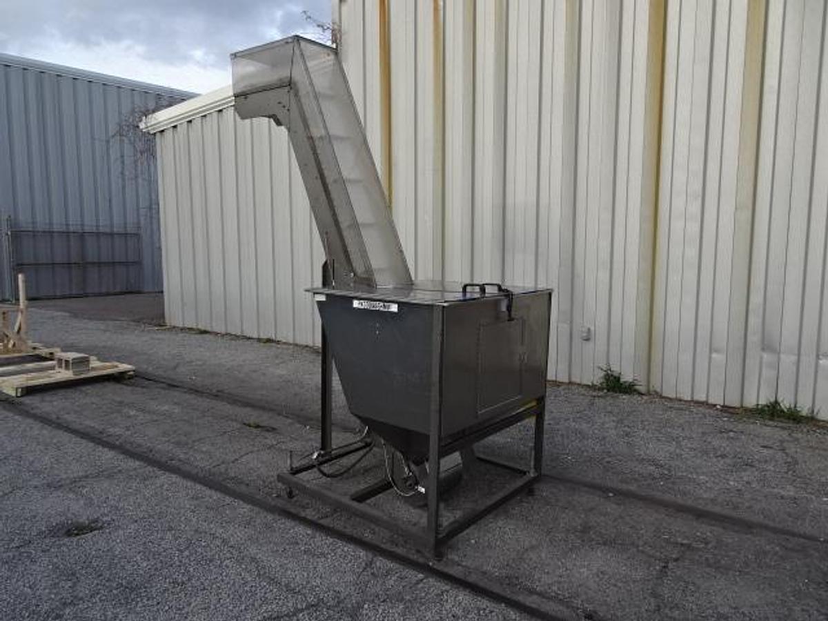 Used Empty Bottle Feed Hopper / Elevator