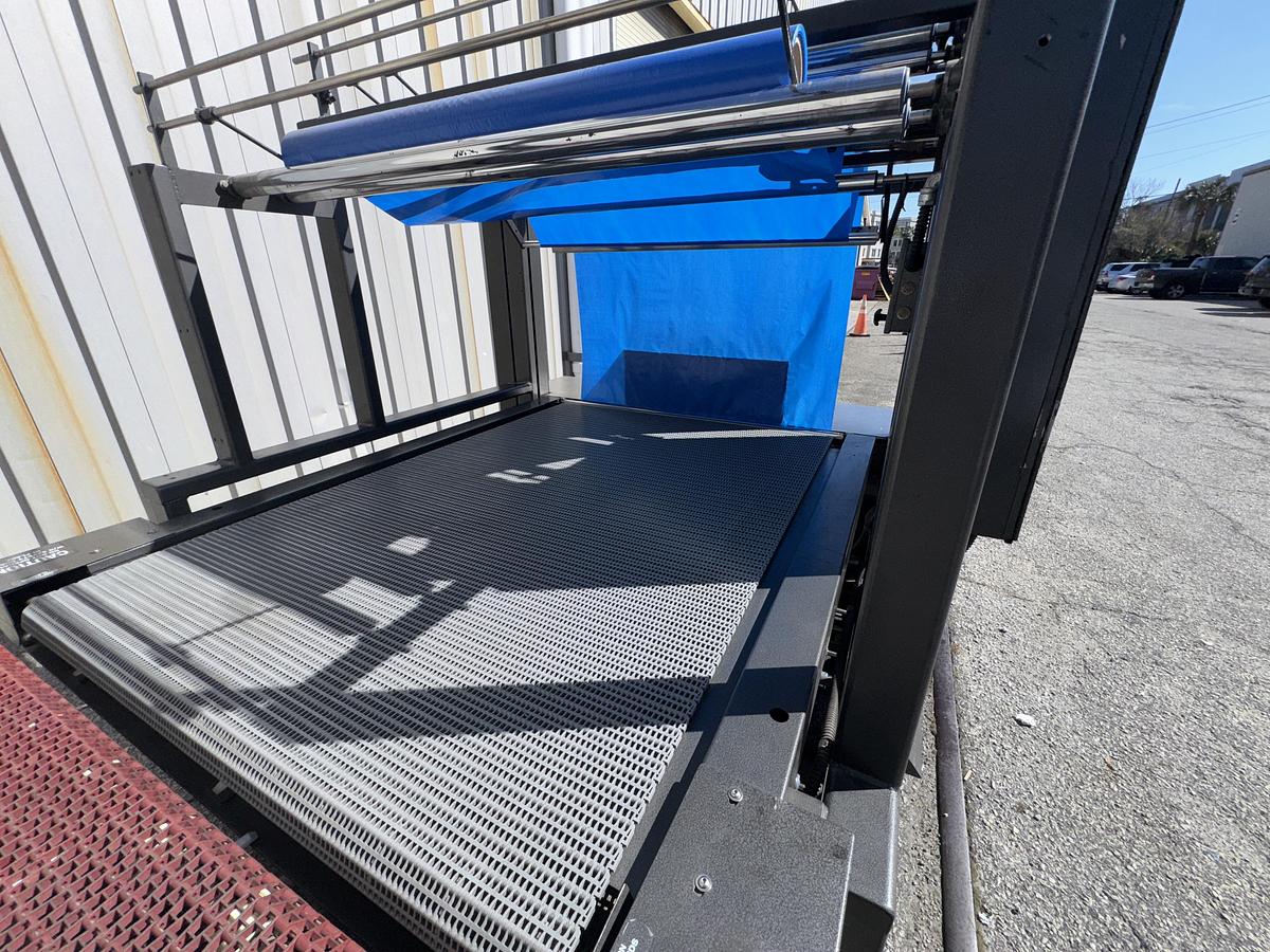 Used 2001 EASTEY, LARGE FRAME, SEMI AUTO SHRINK BUNDLERS ES-50M & ET4832BU