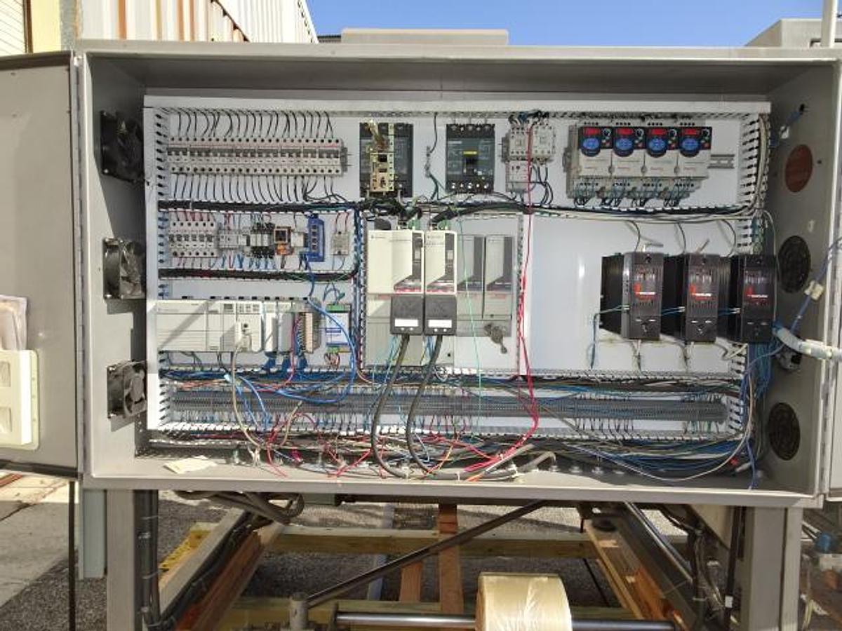 Used Tekkra Automatic Shrink Wrapper & Tunnel