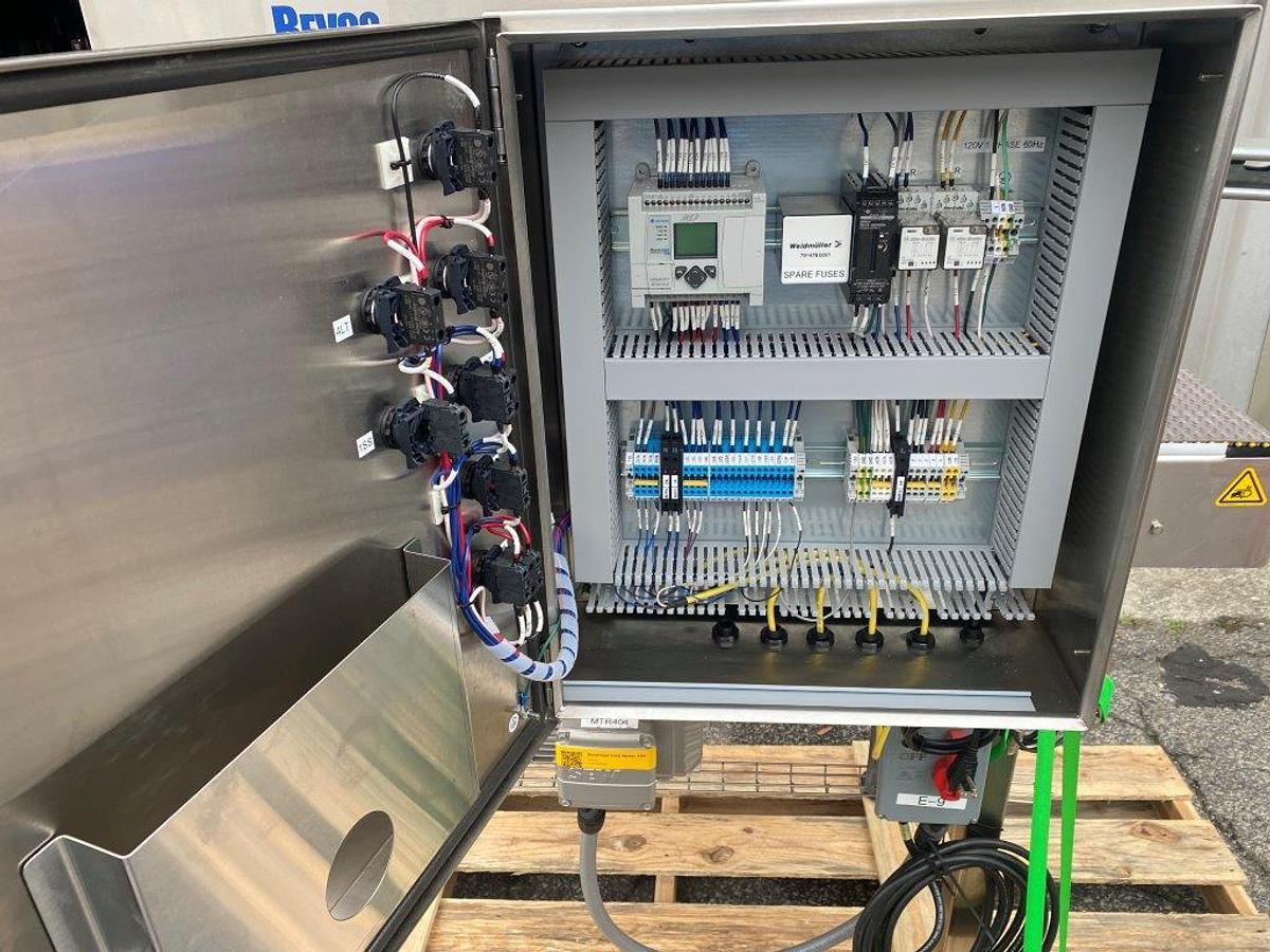 Used BEVCO M2-1 Product Laner / Conveyor