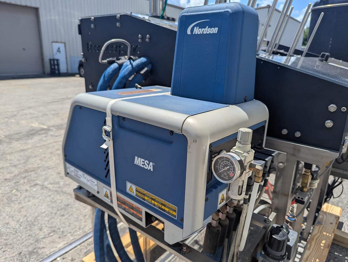 Used Econocorp Dual-Mandrel Tray Former w/ Nordson