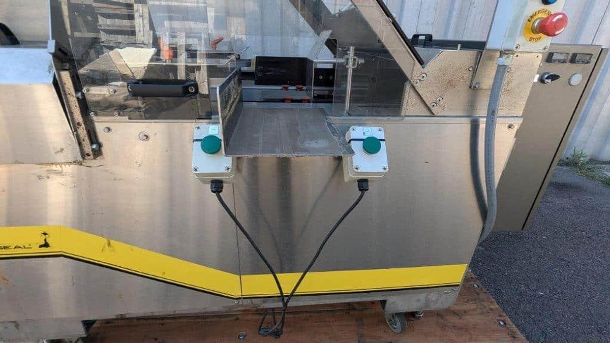 Used Econocorp E-2000 Hand-Load Cartoner (Gluer)