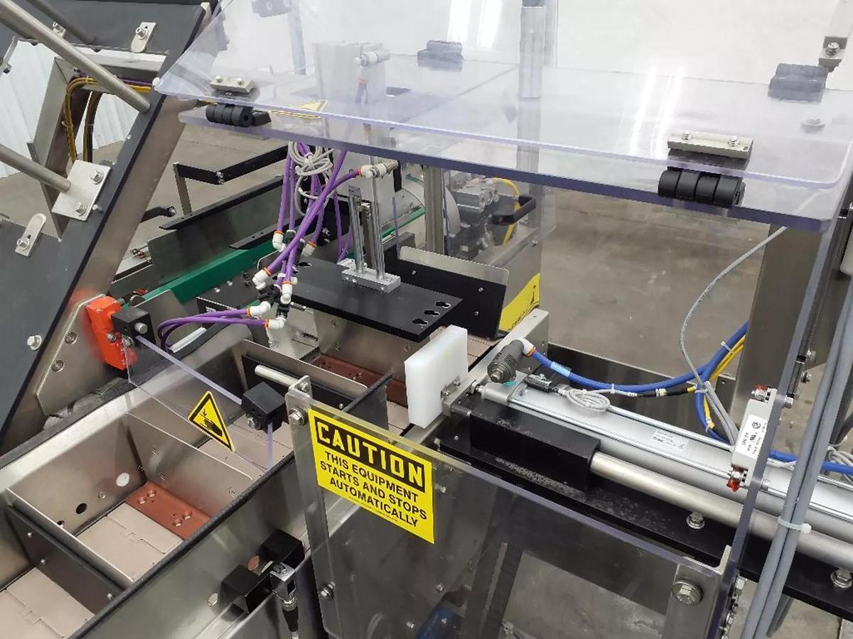 Used Econocorp E2000 AUTO LOAD CARTONER 2 0F 2
