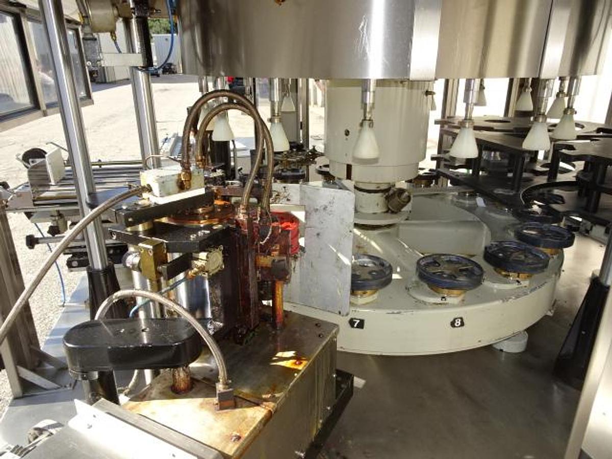 Used P.E. Labellers Futura S Cut & Stack Hot Melt Labeler