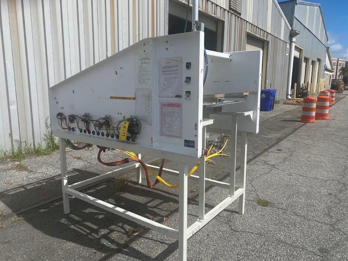 Used Econocorp Automatic Simplex Tray Former