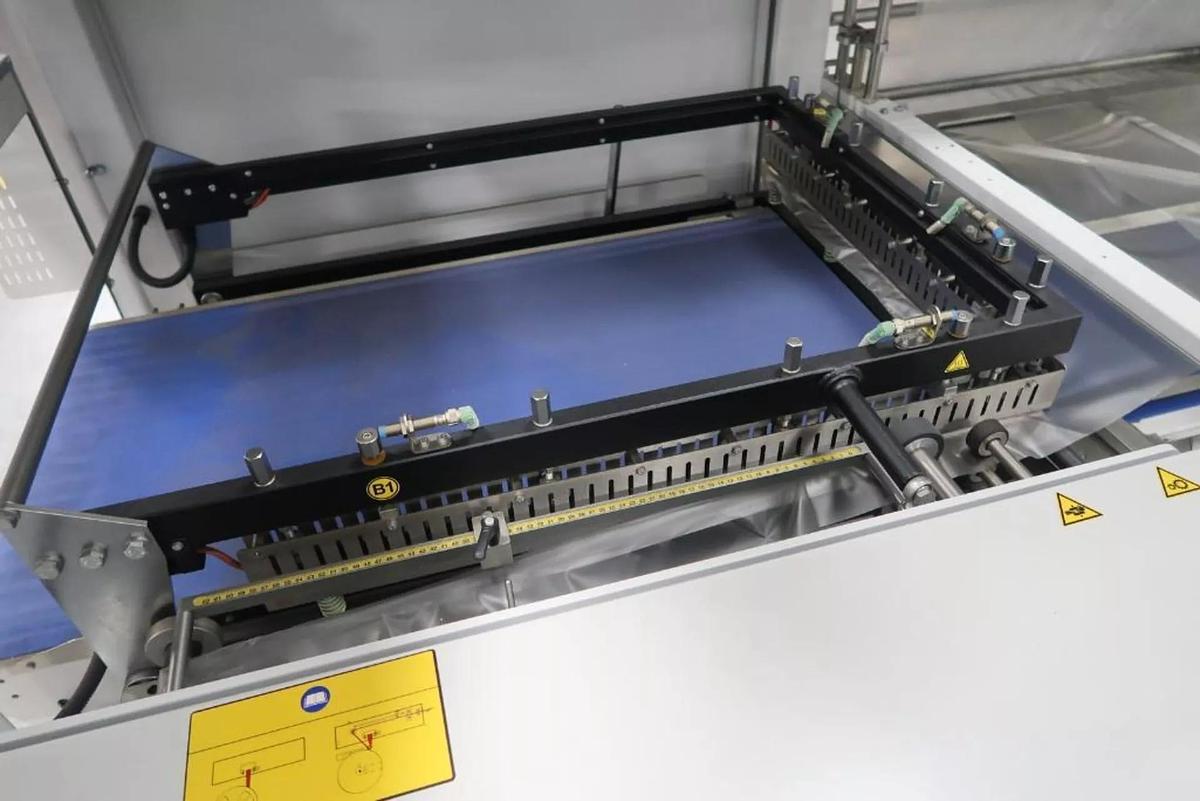 Used SMIPack FP8000CS Automatic L-Seal Wrapper