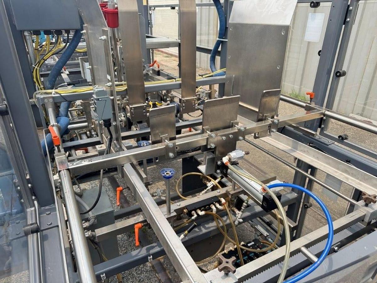 Used WestRock 4410 Tray Former (2 of 2)