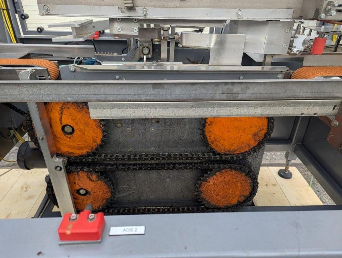 Used WestRock 1517 Case Erector – Tape