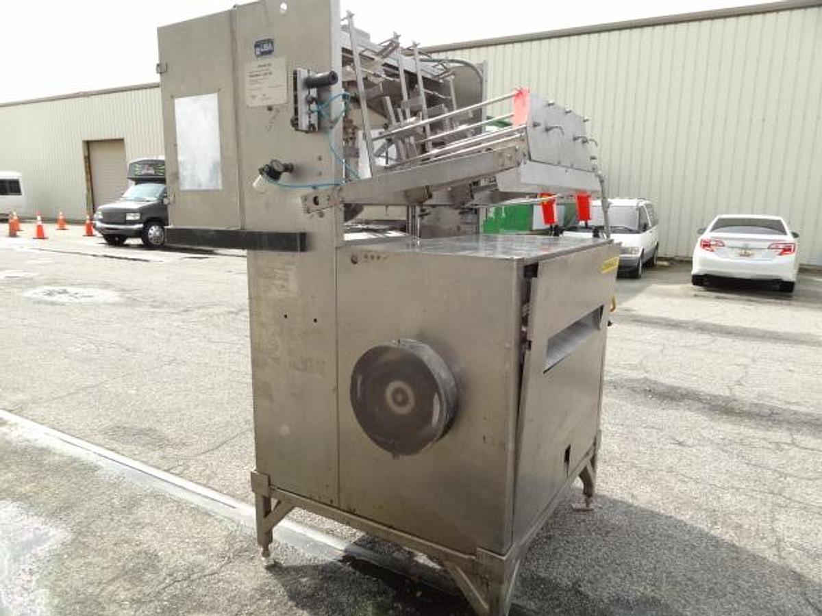 Used Bradman Lake XS2-60 Dual Mandrel Tray Former