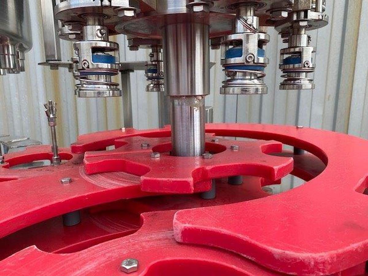 Used Federal 26-6 Liquid Filler / Capper