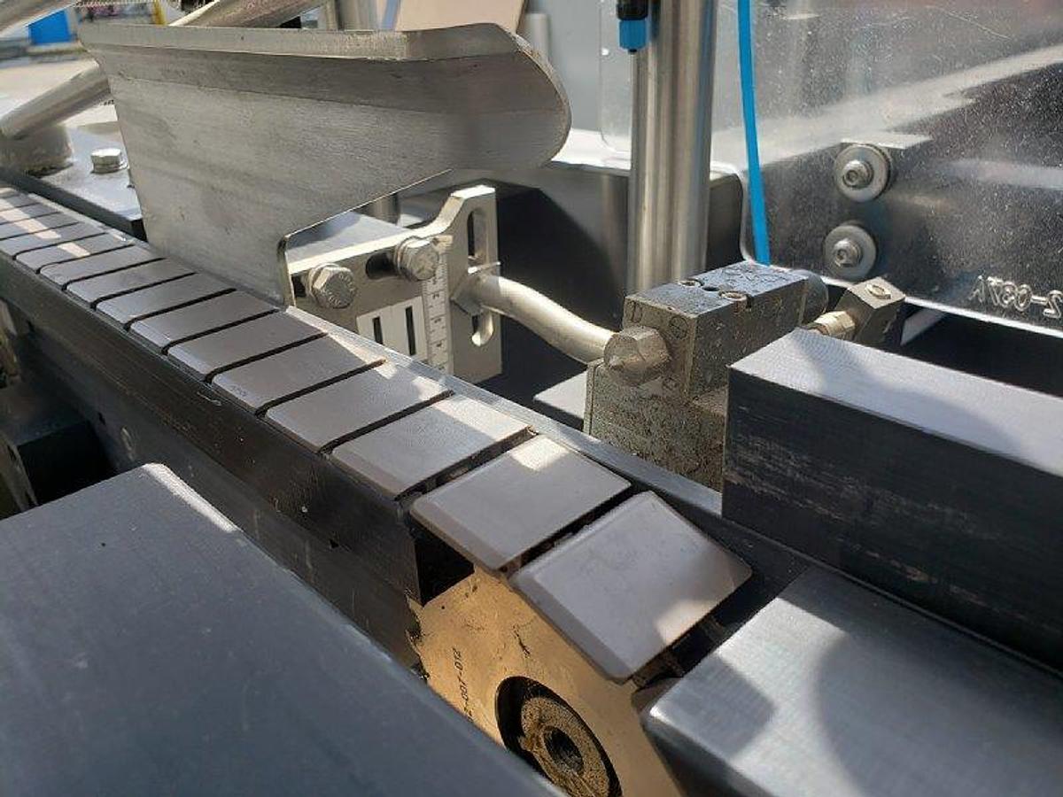 Used Bradman Lake RA60 Tri-Seal Carton Closer