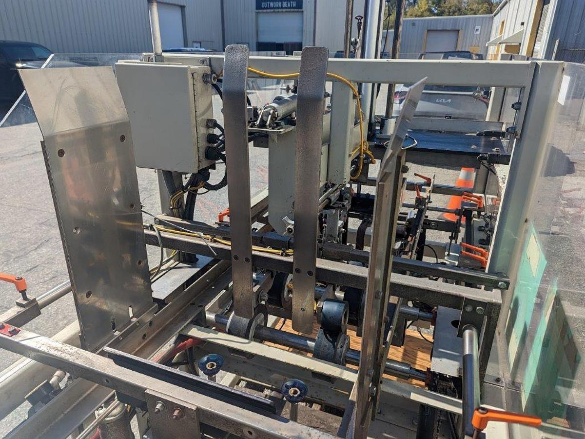 Used Smurfit-Stone 4400 Tray Former