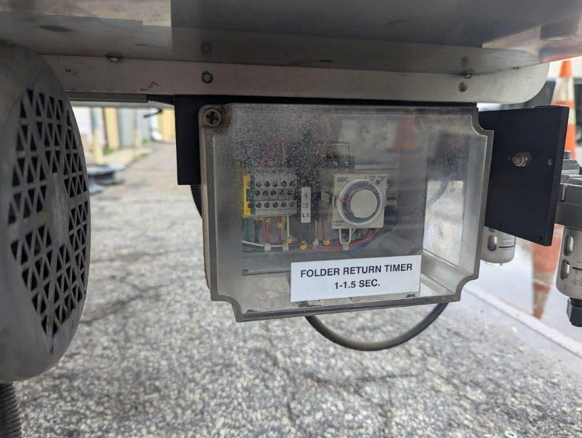 Used BEL 250 Automatic Case Sealer (Tape)