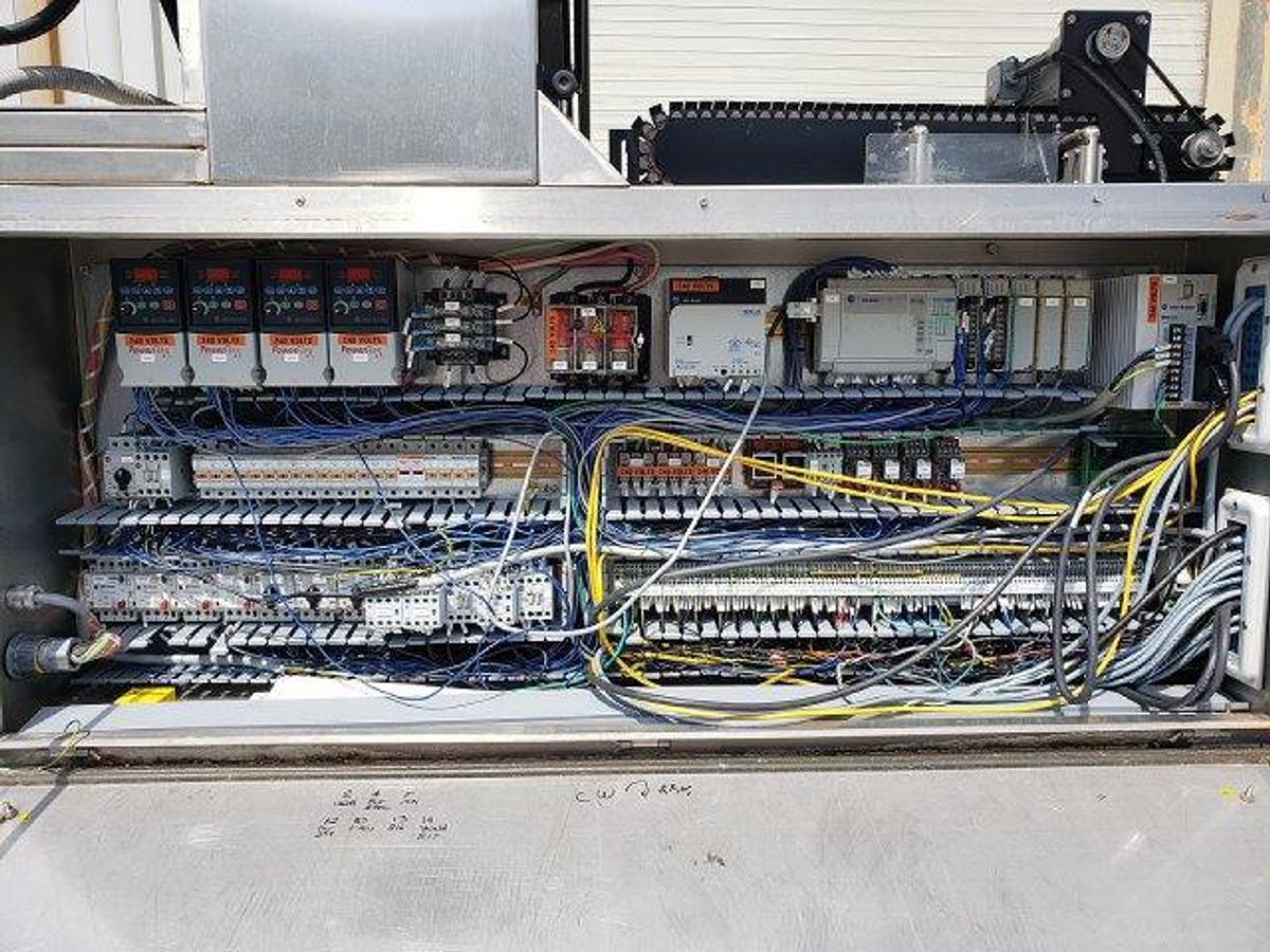 Used Bradman Lake Compact R Tri-Seal Carton Closer