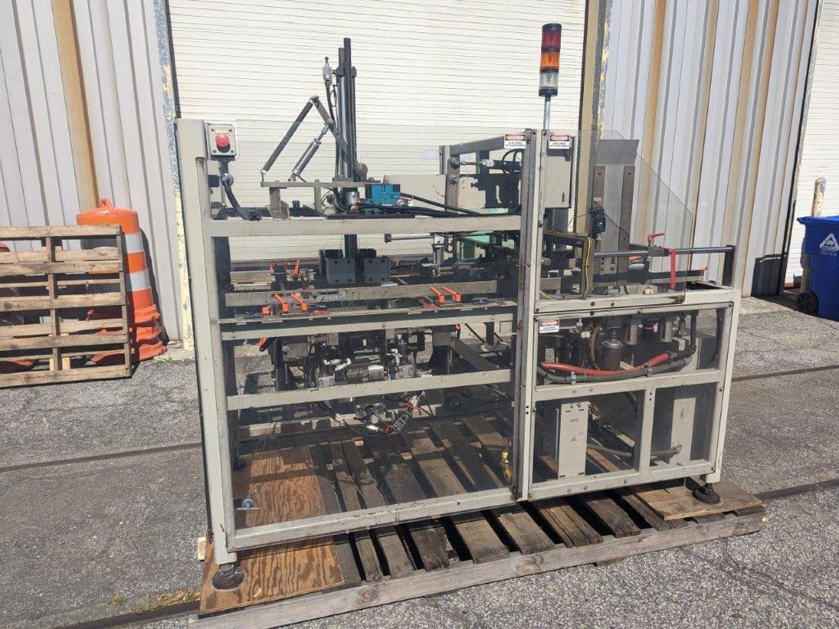 Used Smurfit-Stone 4400 Tray Former