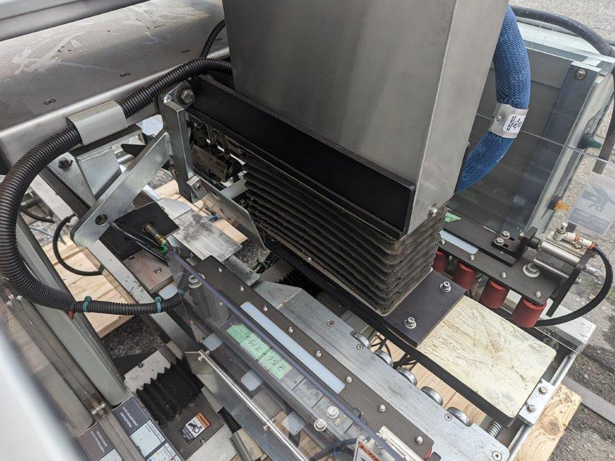 Used BEL 270 Auto Top & Bottom Case Glue Sealer