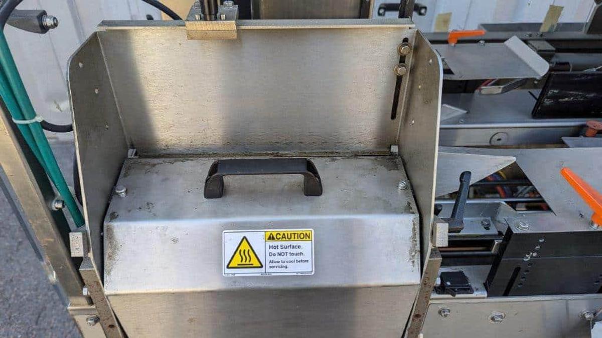 Used Econocorp E-2000 Hand-Load Cartoner (Gluer)