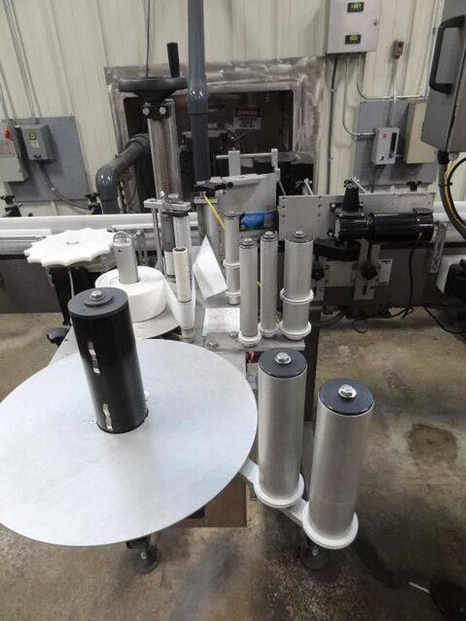 Used Universal Pressure Sensitive Wrap-Around Labeler
