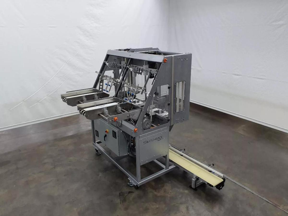 Used Switchback SLS72D-3 Self-Locking Tray Former