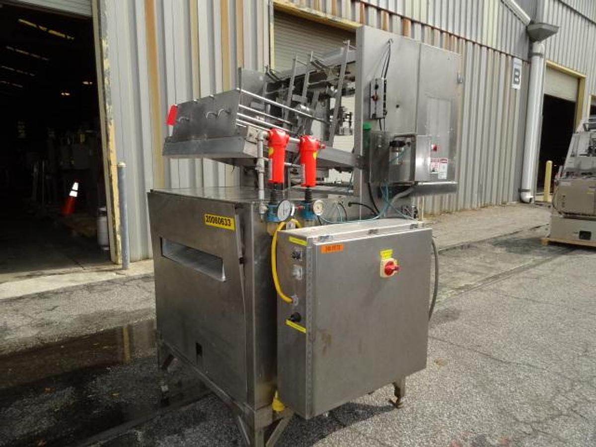 Used Bradman Lake XS2-60 Dual Mandrel Tray Former