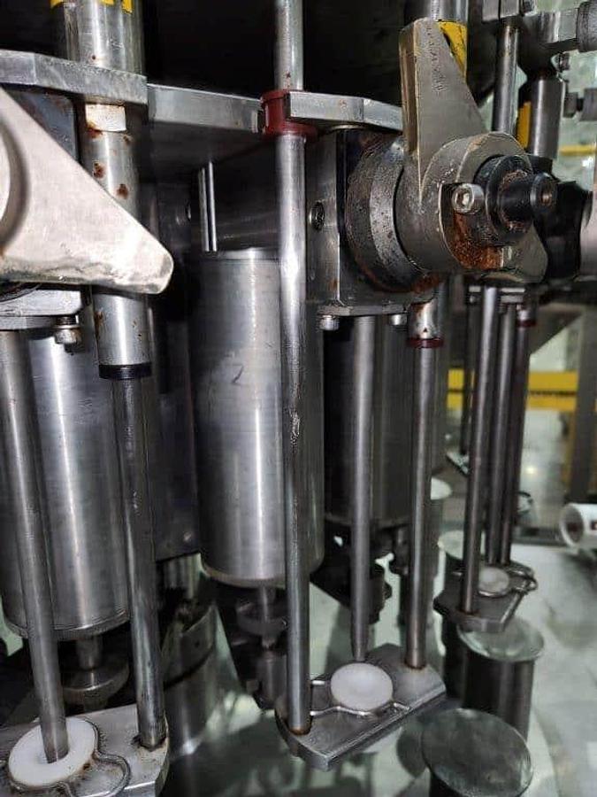 Used IMA FARMOMAC Piston Filler