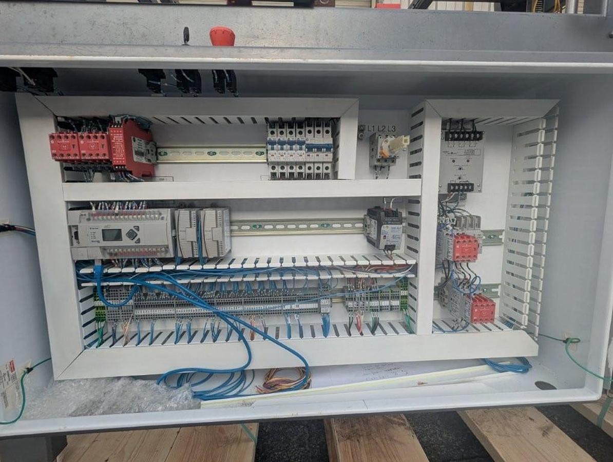 Used WestRock 1517 Case Erector – Tape