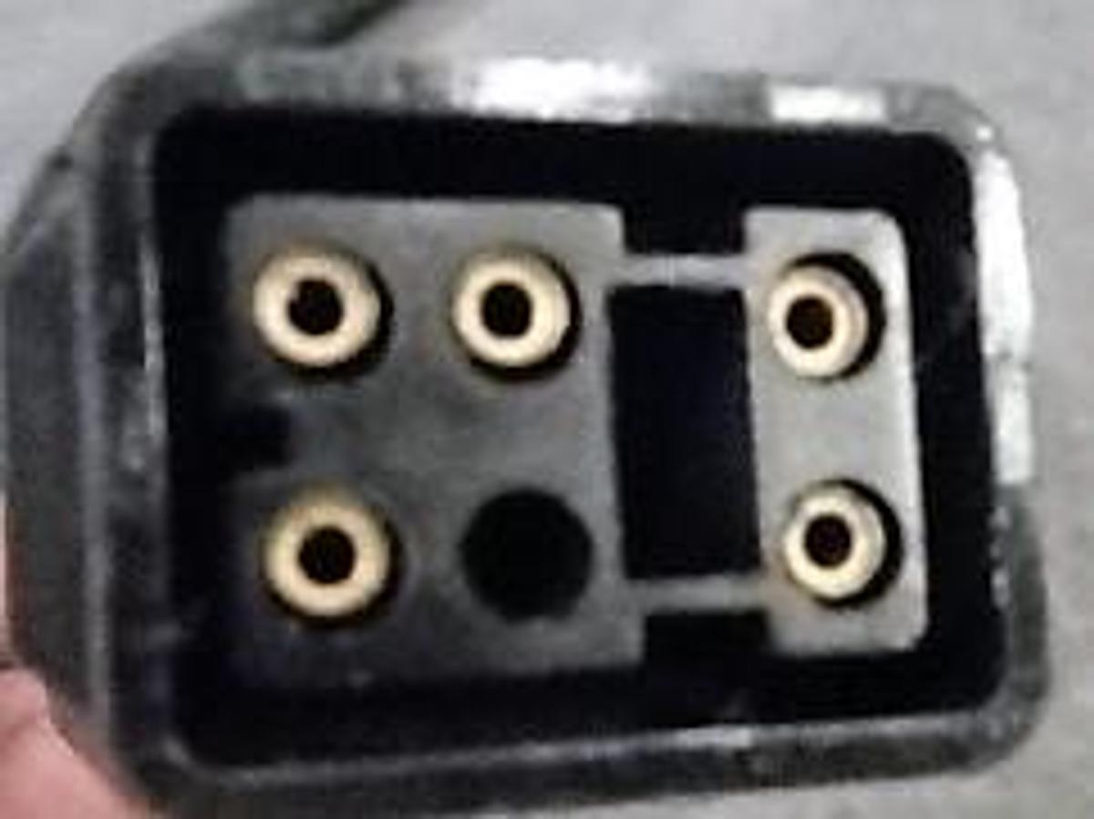 Used ITW Dynatec Challenger 8′ Glue Hose