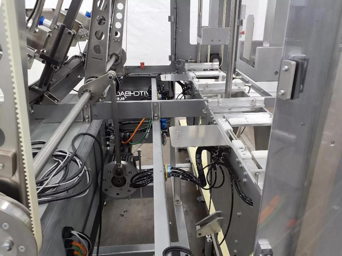 Used Switchback SLS72D-3 Self-Locking Tray Former