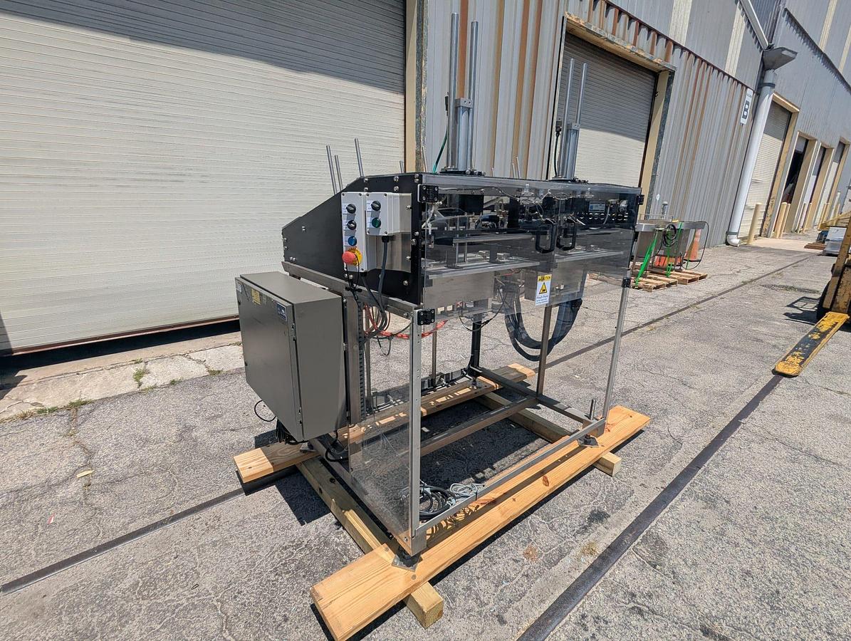 Used Econocorp Dual-Mandrel Tray Former w/ Nordson