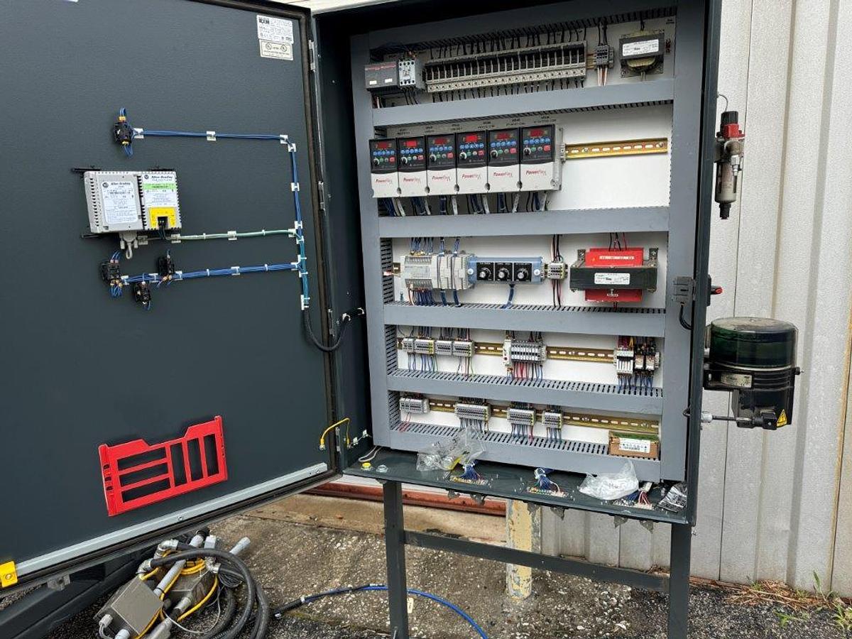 Used Wulftec Automatic Stretch Wrapper