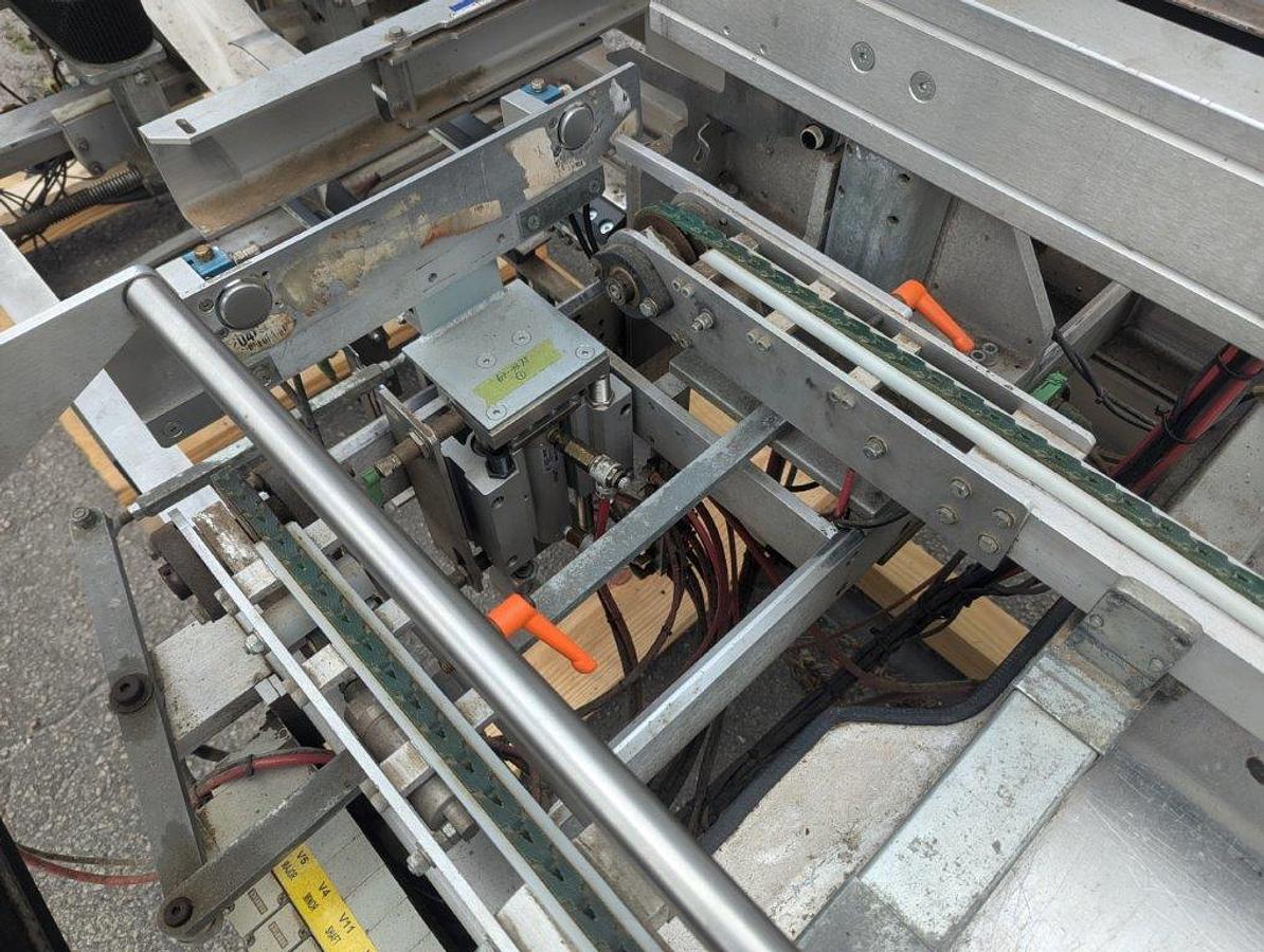 Used Wexxar WF-20T Case Erector / Taper