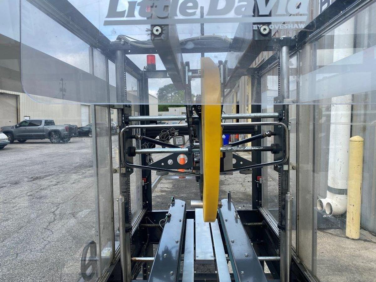 Used LOVESHAW Little David LD16ASB Case Sealer