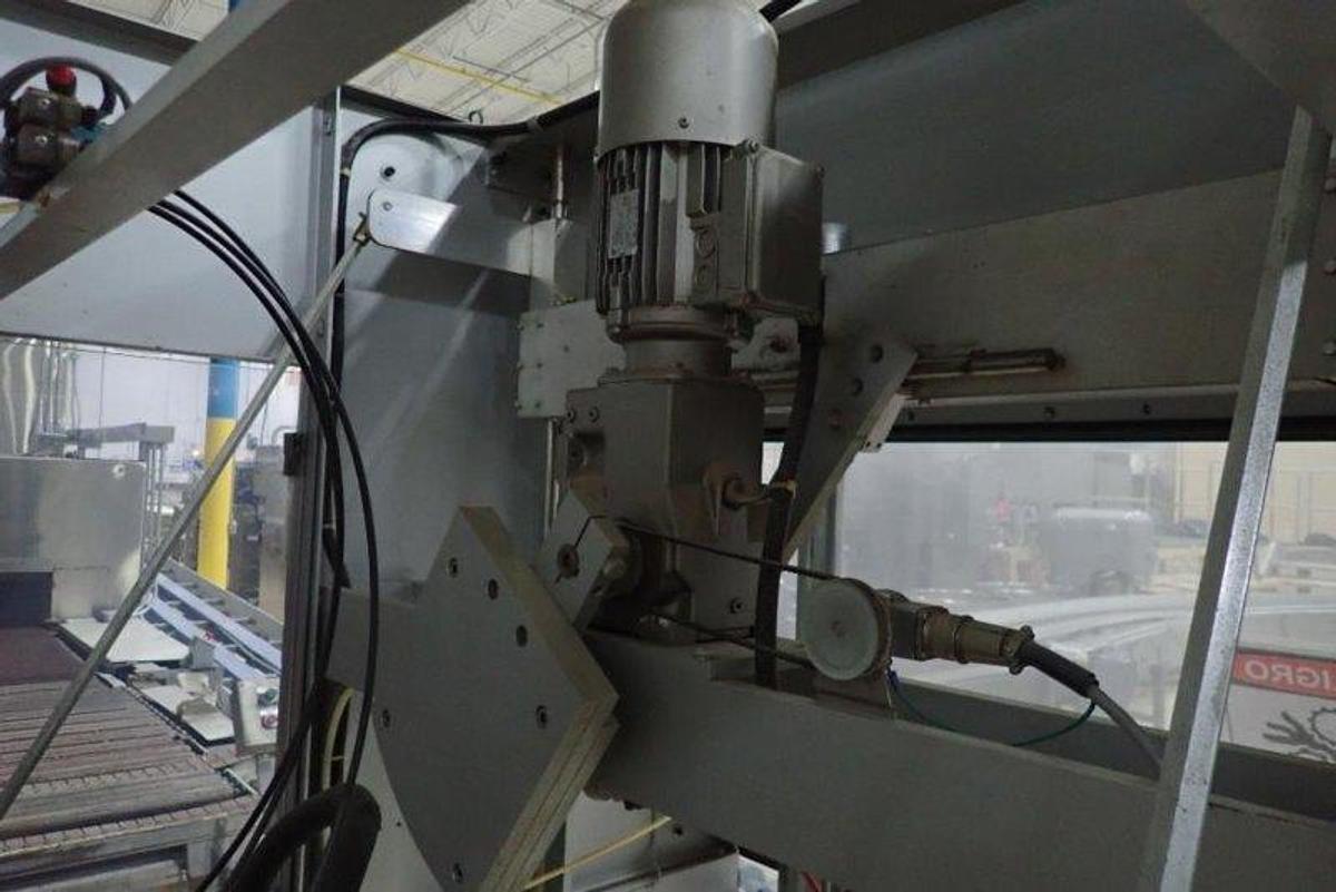 Used Doboy 7510 Tray Former with Hot Melt Glue