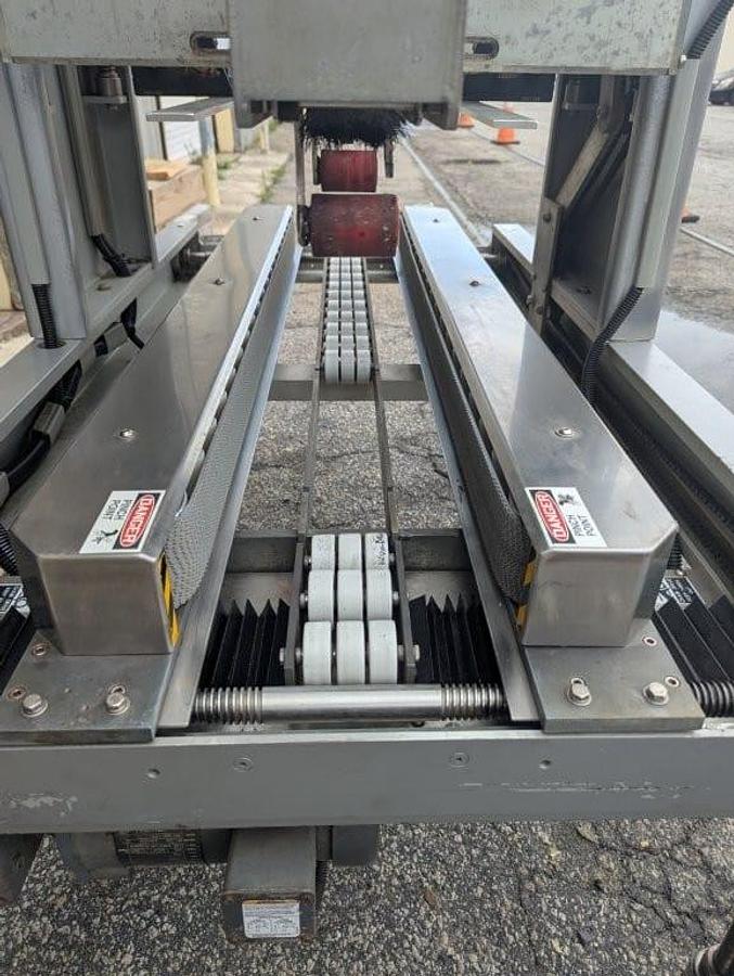 Used BEL 250 Automatic Case Sealer (Tape)